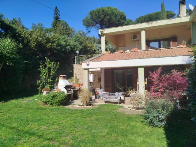 Villa Indipendente in vendita a Roma Capitale, Lazio