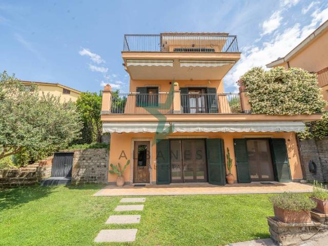 Villa Indipendente in vendita a Roma Capitale, Lazio