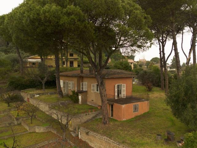 Villa Indipendente in vendita a Roma Capitale, Lazio