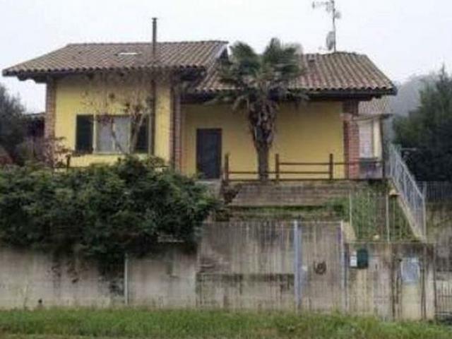 Villa Indipendente in vendita a Piemonte, Asti
