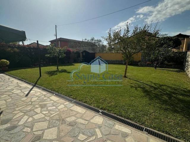 Villa Indipendente in vendita a Molino del Piano, Castelnuovo Magra