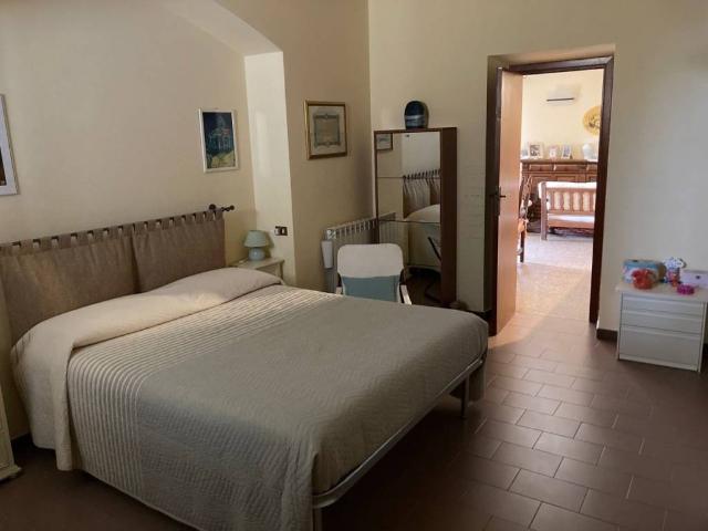 Villa Indipendente in vendita a Cerreta, Castelnuovo Magra