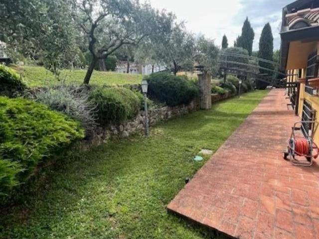 Villa Indipendente in vendita a Cerreta, Castelnuovo Magra