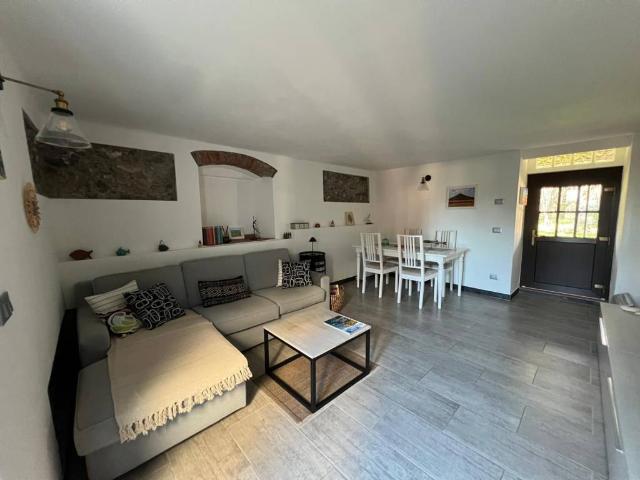 Villa Indipendente in vendita a Cerreta, Castelnuovo Magra