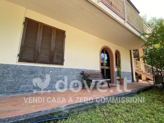 Villa Indipendente in vendita a Castelnuovo Magra, Liguria