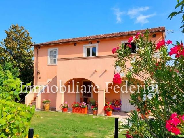 Villa Indipendente in vendita a Palvotrisia, Castelnuovo Magra