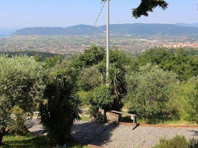 Villa Indipendente in vendita a Castelnuovo Magra, Liguria