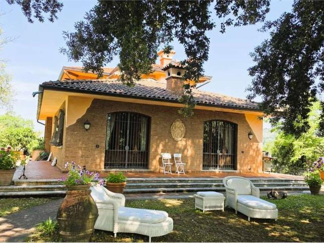 Villa Indipendente in vendita a Cerreta, Castelnuovo Magra