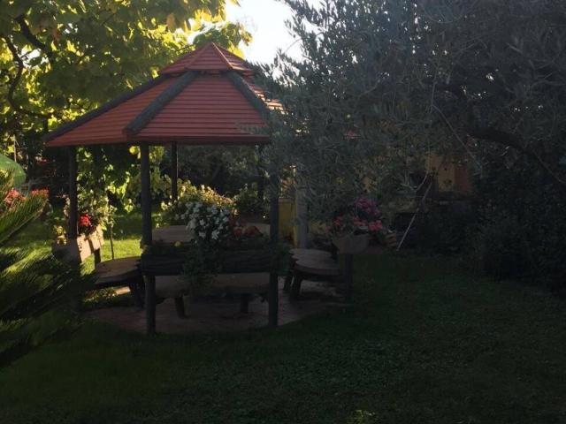 Villa Indipendente in vendita a Castelnuovo Magra, Liguria