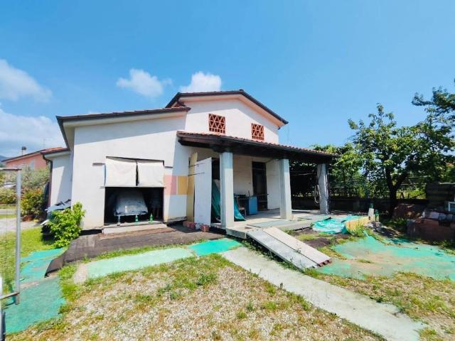Villa Indipendente in vendita a Cerreta, Castelnuovo Magra