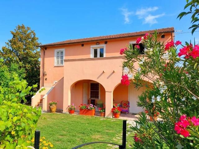 Villa Indipendente in vendita a Palvotrisia, Castelnuovo Magra