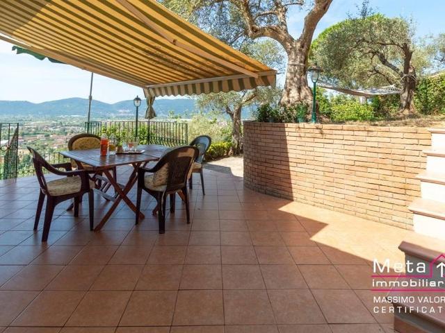 Villa Indipendente in vendita a Cerreta, Castelnuovo Magra