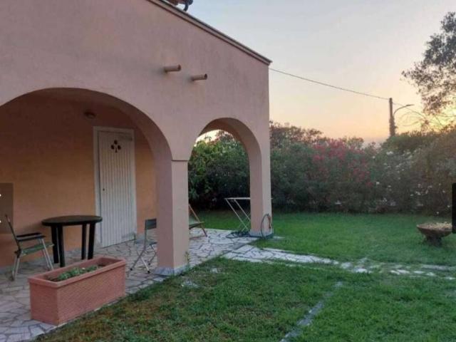 Villa Indipendente in vendita a Castelnuovo Magra, Liguria