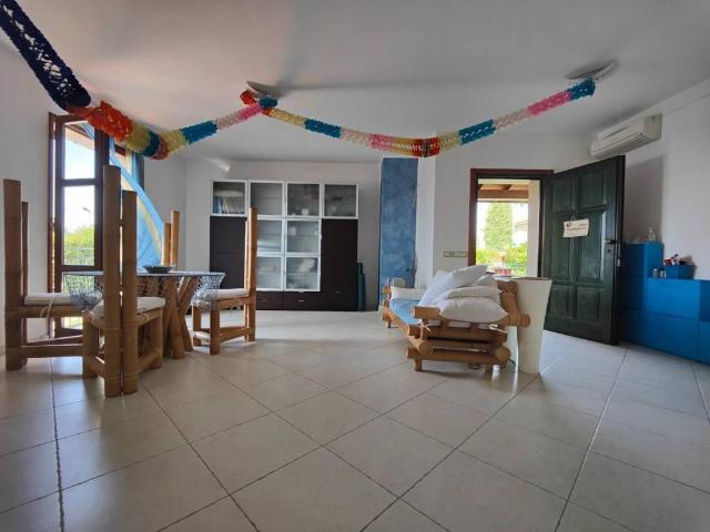 Villa Indipendente in vendita a Cerreta, Castelnuovo Magra
