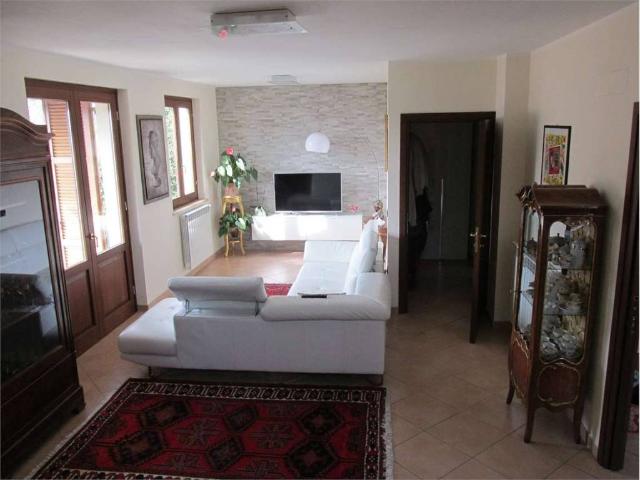 Villa Indipendente in vendita a Cerreta, Castelnuovo Magra