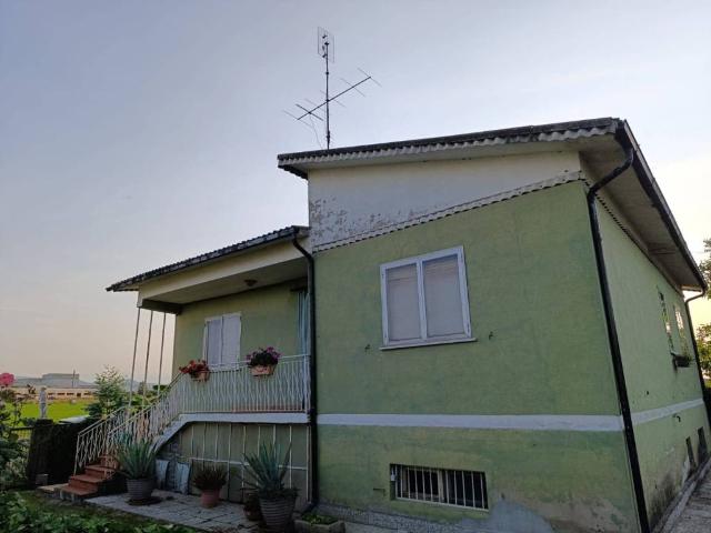 Villa Indipendente in vendita a Unione di comuni Terre di Castelli, Castelnuovo Rangone