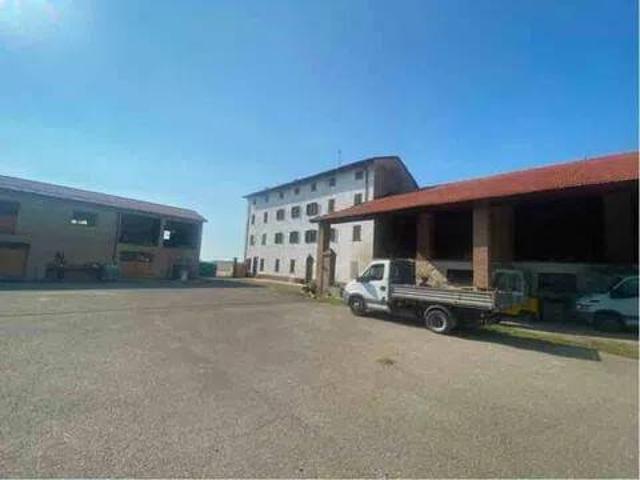Villa Indipendente in vendita a Piemonte, Alessandria