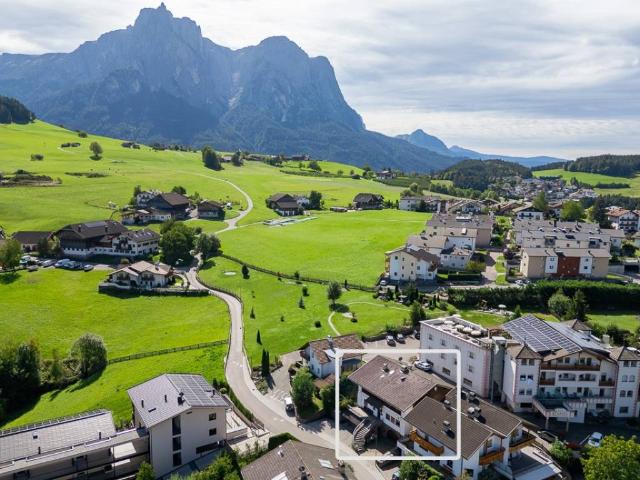 Villa Indipendente in vendita a Kastelruth - Ciastel - Castelrotto, Kastelruth - Castelrotto