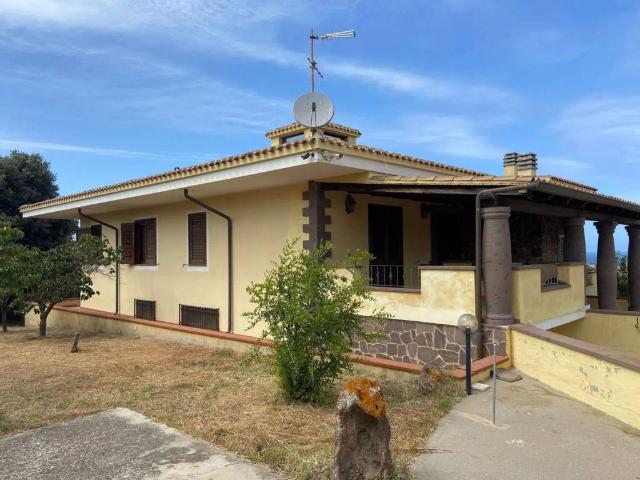 Villa Indipendente in vendita a Castelsardo, Sardigna/Sardegna