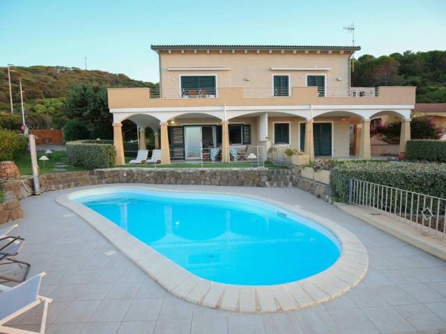 Villa Indipendente in vendita a Castelsardo, Sardigna/Sardegna