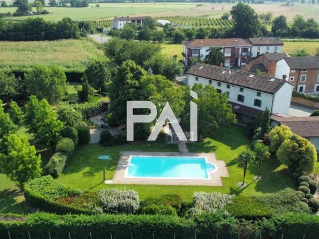 Villa Indipendente in vendita a Piemonte, Alessandria