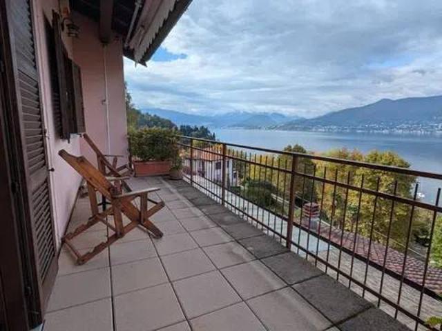 Villa Indipendente in vendita a Virasca, Castelveccana