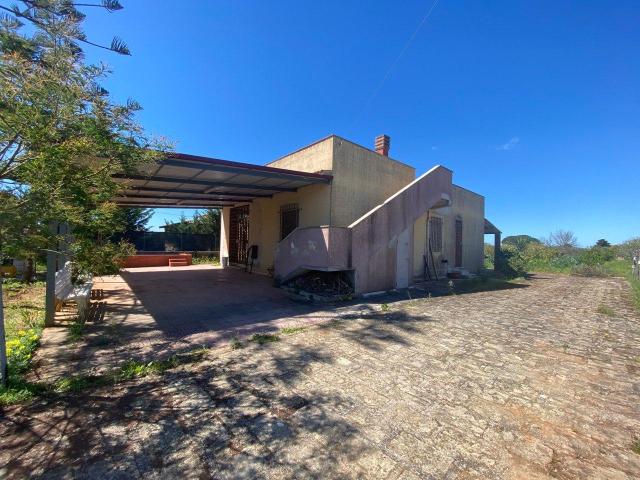 Villa Indipendente in vendita a Castelvetrano, Sicilia