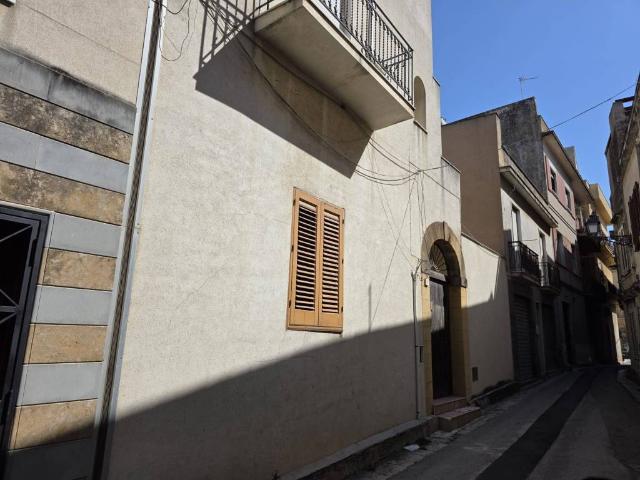 Villa Indipendente in vendita a Quartiere San Giacomo, Castelvetrano