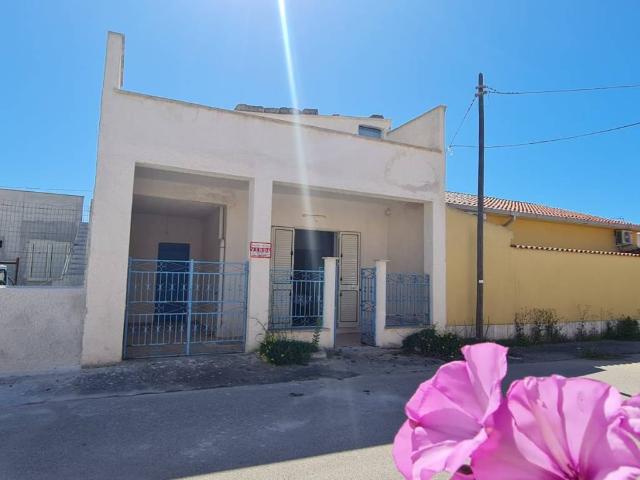 Villa Indipendente in vendita a Castelvetrano, Sicilia