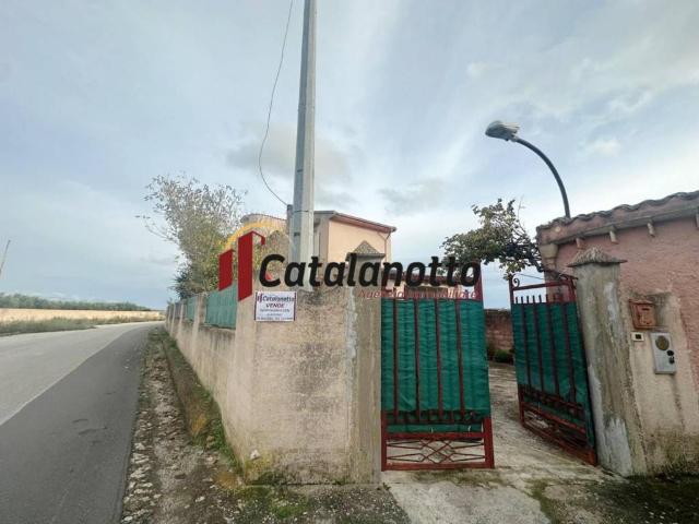Villa Indipendente in vendita a Castelvetrano, Sicilia