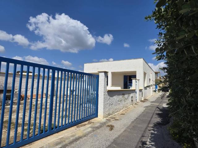 Villa Indipendente in vendita a Castelvetrano, Sicilia