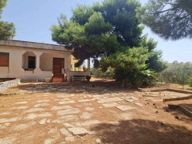 Villa Indipendente in vendita a Castelvetrano, Sicilia