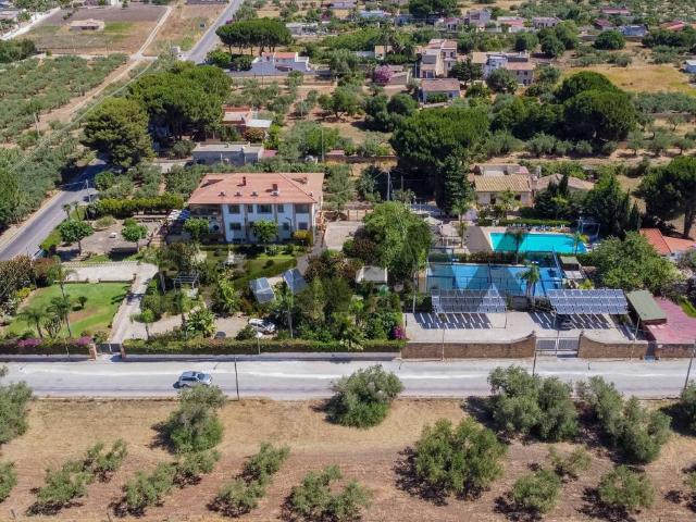 Villa Indipendente in vendita a Castelvetrano, Sicilia