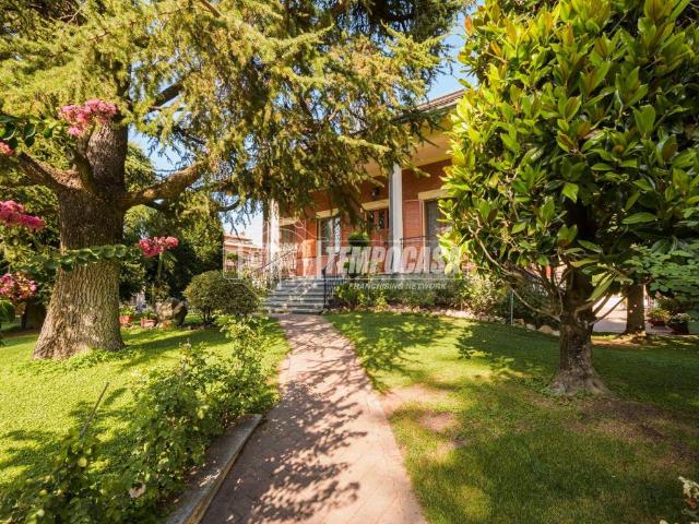 Villa Indipendente in vendita a Gallerana, Castelvetro di Modena