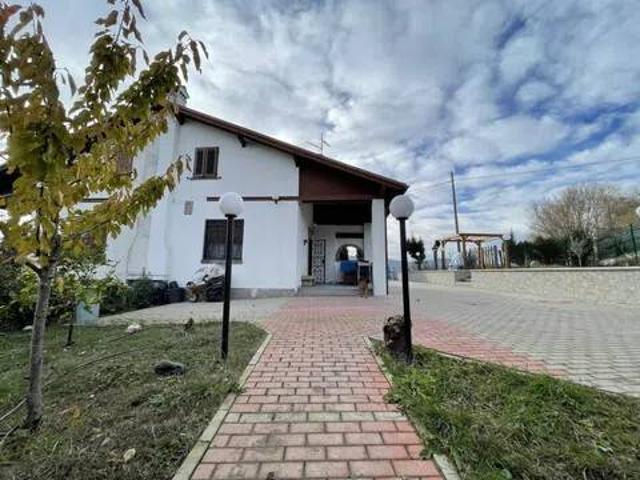 Villa Indipendente in vendita a Madonna di Puianello, Castelvetro di Modena