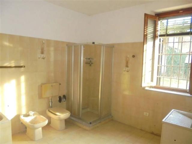 Villa Indipendente in vendita a Castelvetro Piacentino, Reggio Emilia