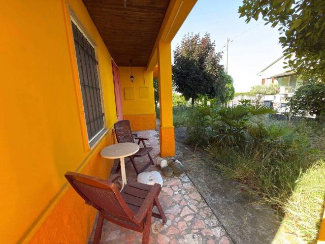 Villa Indipendente in vendita a Castelvetro Piacentino, Reggio Emilia