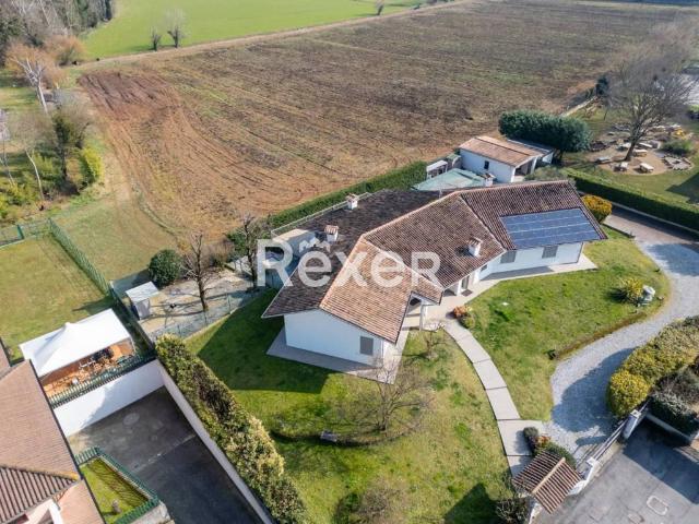 Villa Indipendente in vendita a Capodimonte, Castenedolo