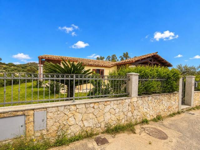 Villa Indipendente in vendita a Castiadas, Sardigna/Sardegna