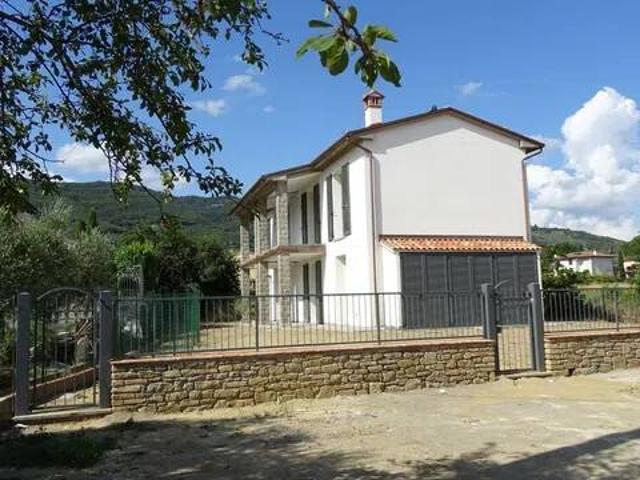 Villa Indipendente in vendita a Castiglion Fiorentino, Toscana