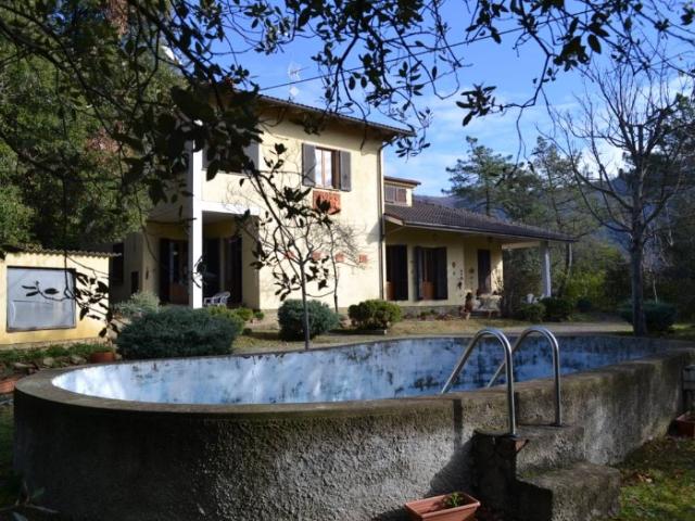 Villa Indipendente in vendita a Castiglion Fiorentino, Toscana