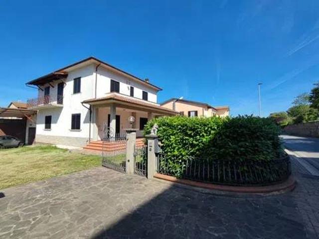 Villa Indipendente in vendita a Montecchio Vesponi, Castiglion Fiorentino