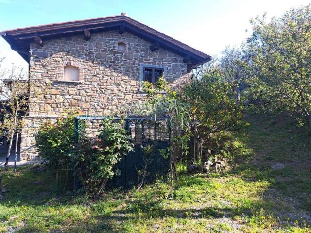 Villa Indipendente in vendita a Montecchio Vesponi, Castiglion Fiorentino
