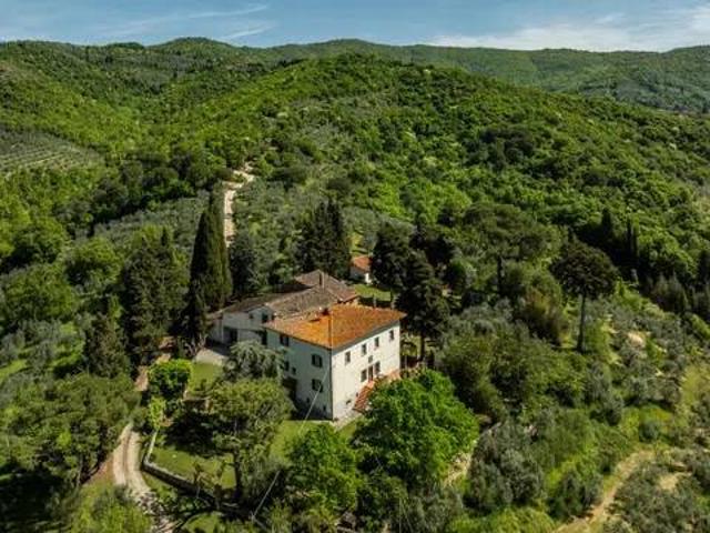 Villa Indipendente in vendita a Castiglion Fiorentino, Toscana