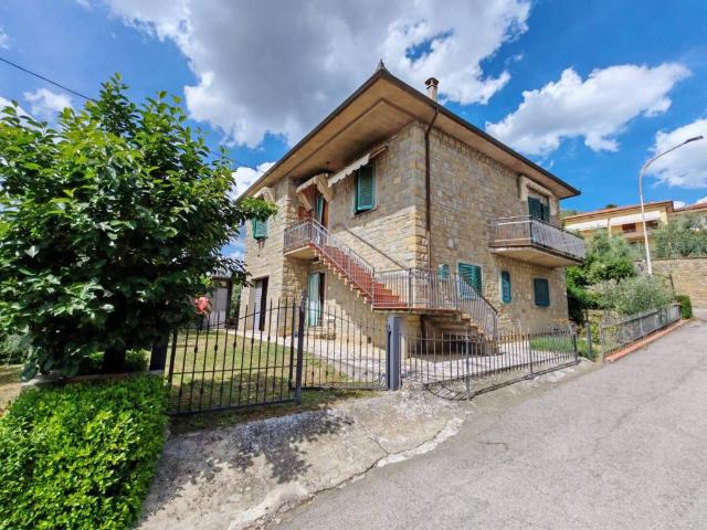 Villa Indipendente in vendita a Montecchio Vesponi, Castiglion Fiorentino