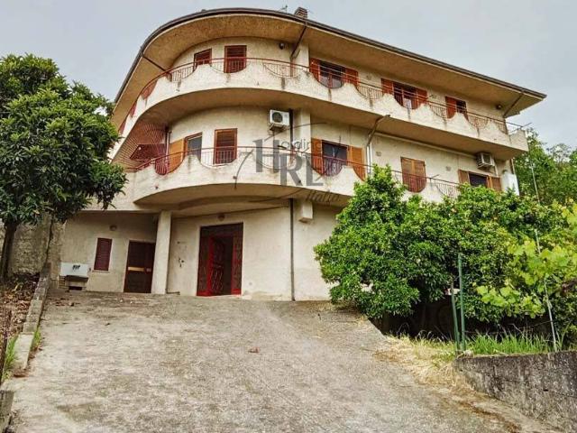 Villa Indipendente in vendita a Calabria, Cosenza
