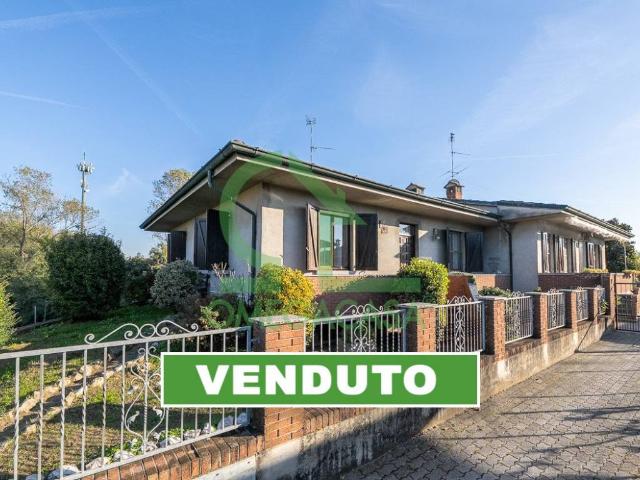Villa Indipendente in vendita a Castiglione D'adda, Lombardia