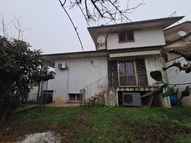 Villa Indipendente in vendita a Castiglione D'adda, Lombardia