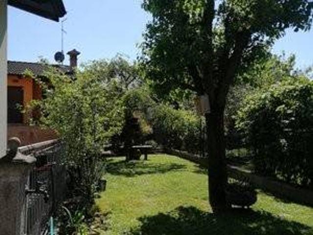 Villa Indipendente in vendita a Castiglione D'adda, Lombardia