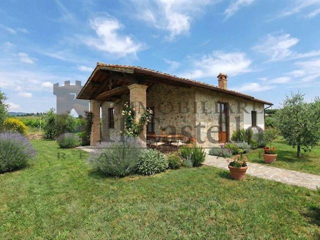 Villa Indipendente in vendita a Carraia, Gioiella